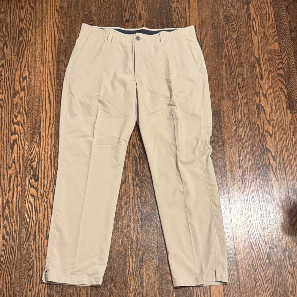 Under Armour Men's Khaki Pants
